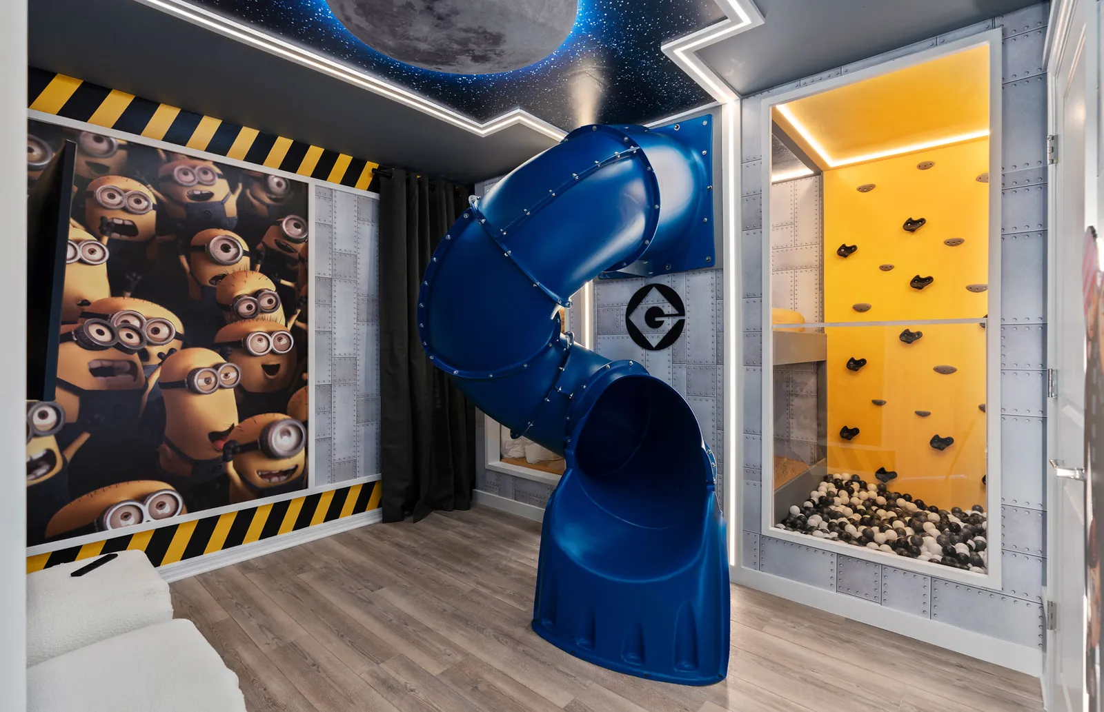 Quarto infantil com tobogã em casa de temporada do Windsor Cay Resort, Orlando